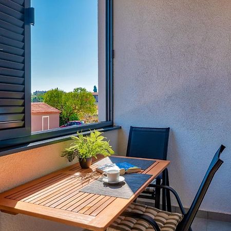 Art Apartment Monvidal Pula Exterior photo